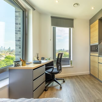 Platinum Skyline Studio - Image 4